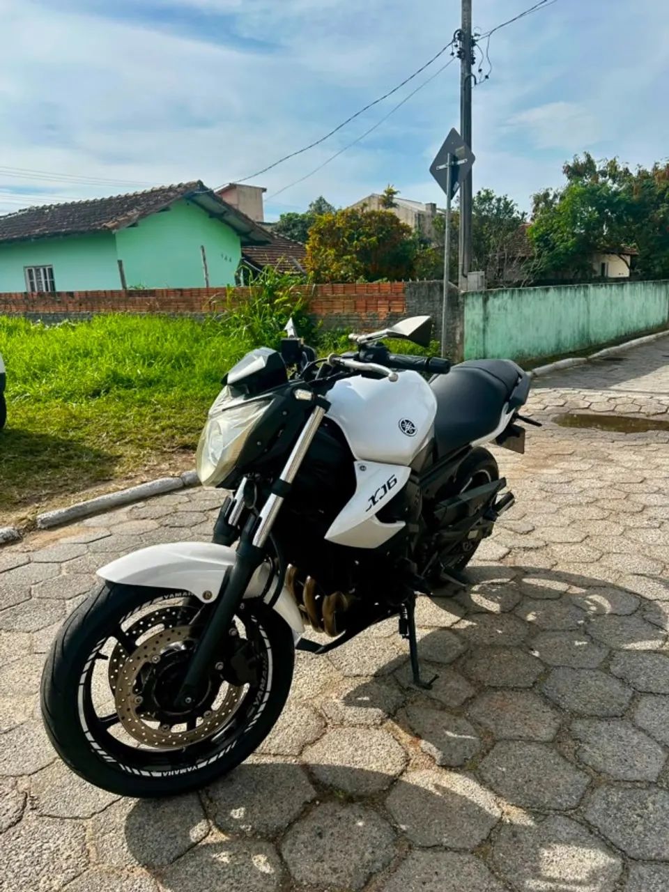 ? YAMAHA XJ6 N 600cc 2012 ? - Foto 4