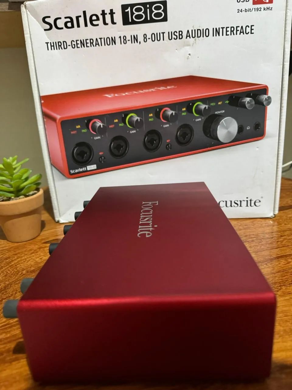 Interface de áudio Scarlett 18i8 Focusrite - Equipamentos e