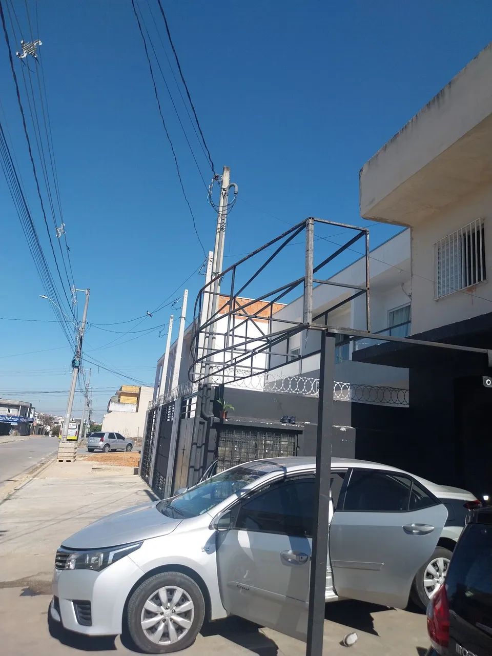 Estrutura metálica placa.