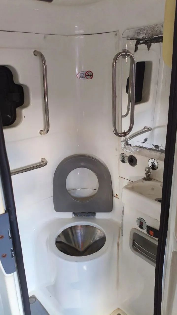 Vende-se Scania K-400 carroceria LD Comil Invictos - Foto 8