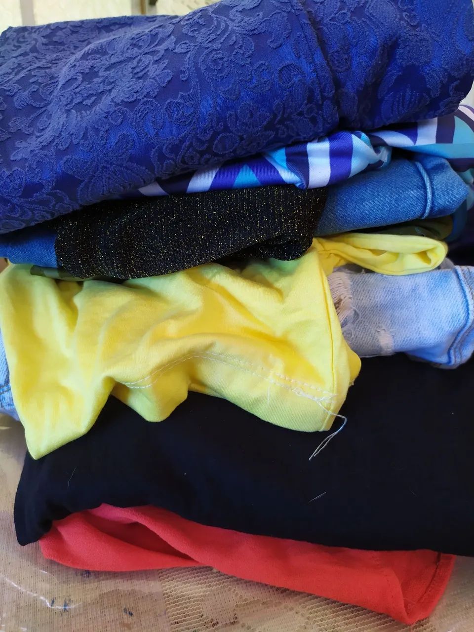 Lote de roupas