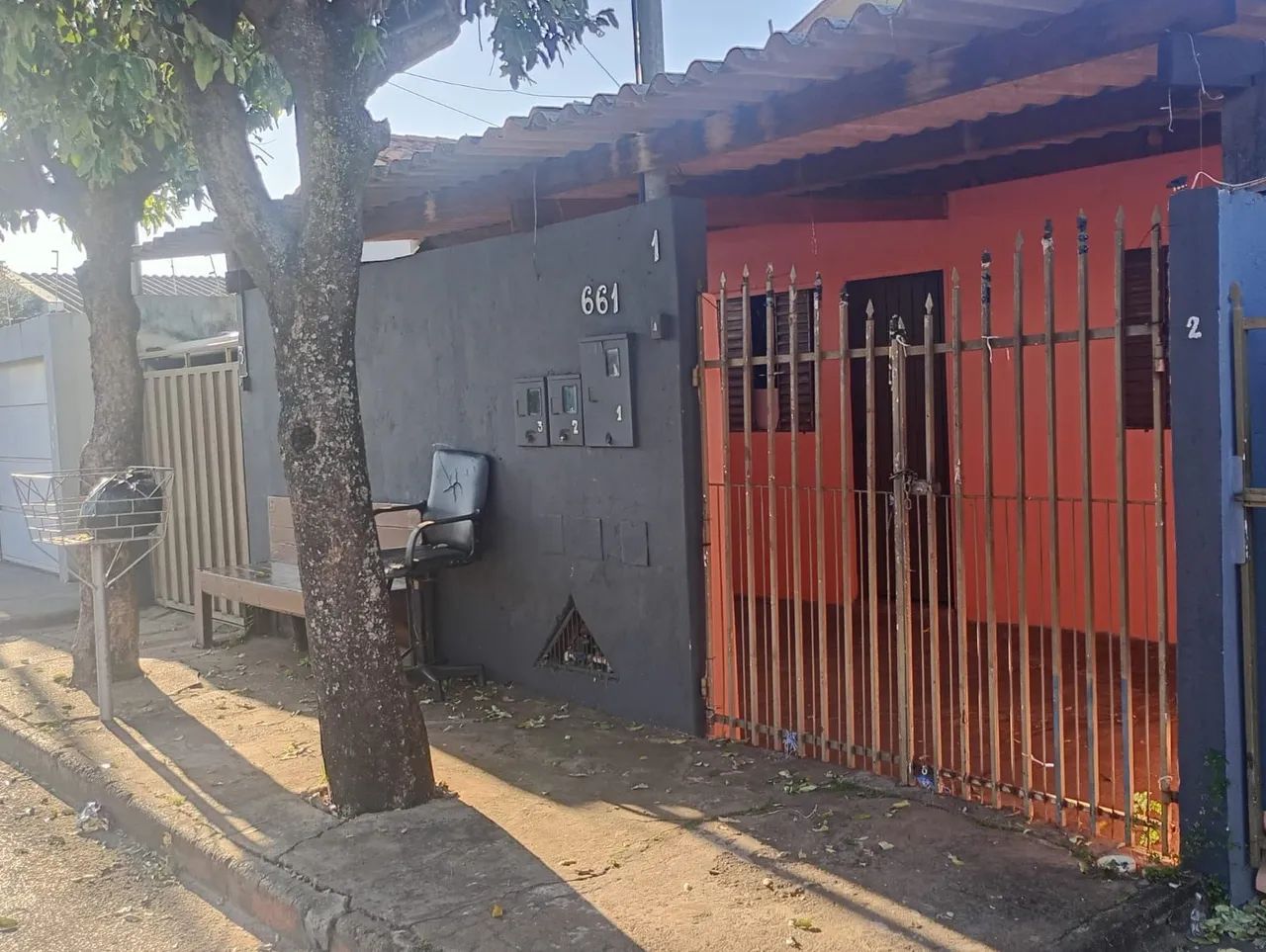 Vendo terreno com 3 casas nele R$230.000,00 - Foto 3