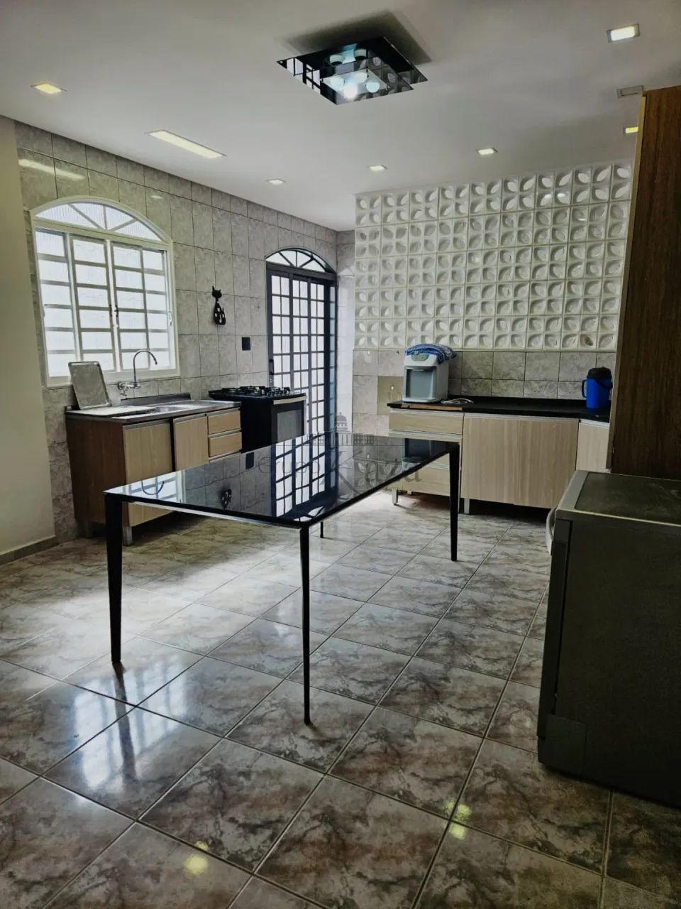 Oportunidade - Casa - Jardim Torrão de Ouro - 3 Dormitórios - 180m². - Foto 2