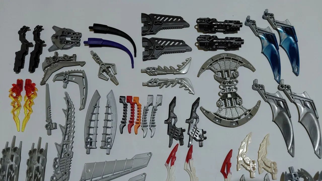 Lote de peças lego Bionicle e Hero Factory - Foto 2