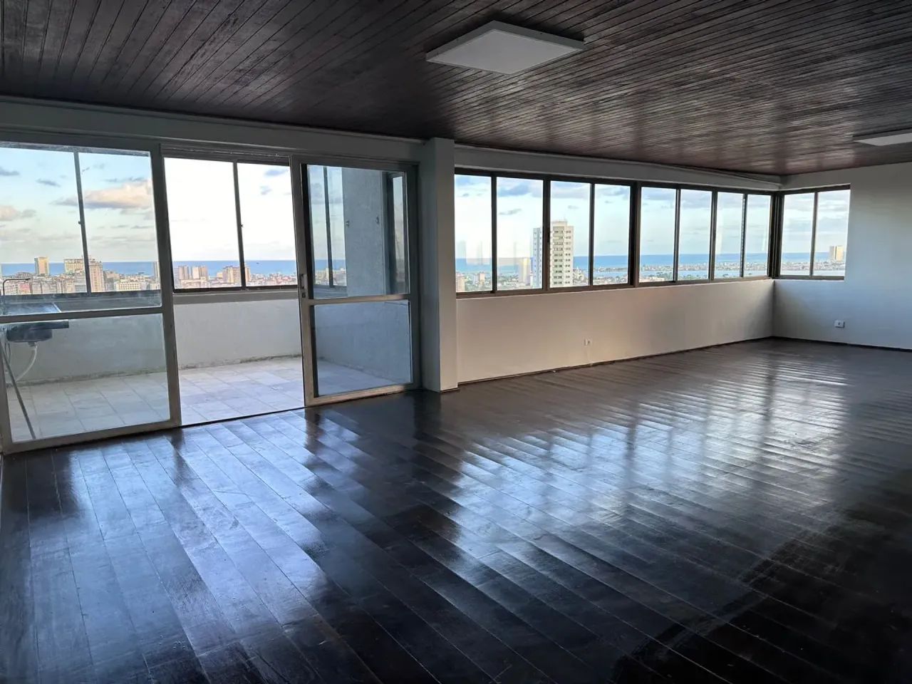 COBERTURA em Boa Viagem | 350m² | 4 quartos | REFORMADO - Foto 2