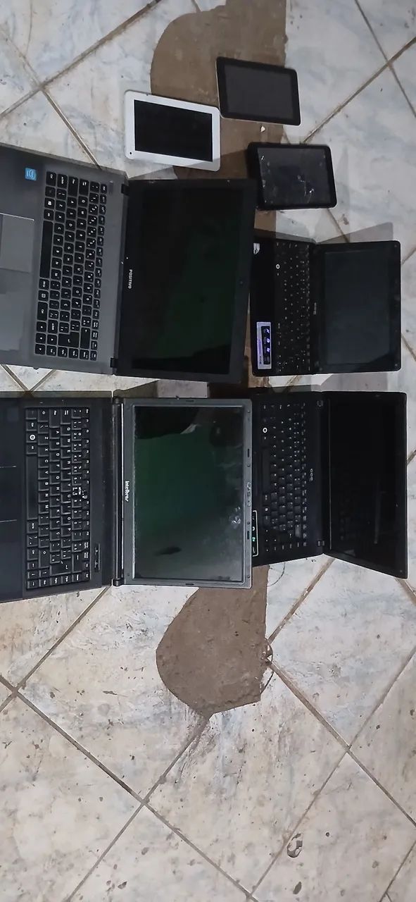 Notebook e Tablet Para Retirada De Peças 
