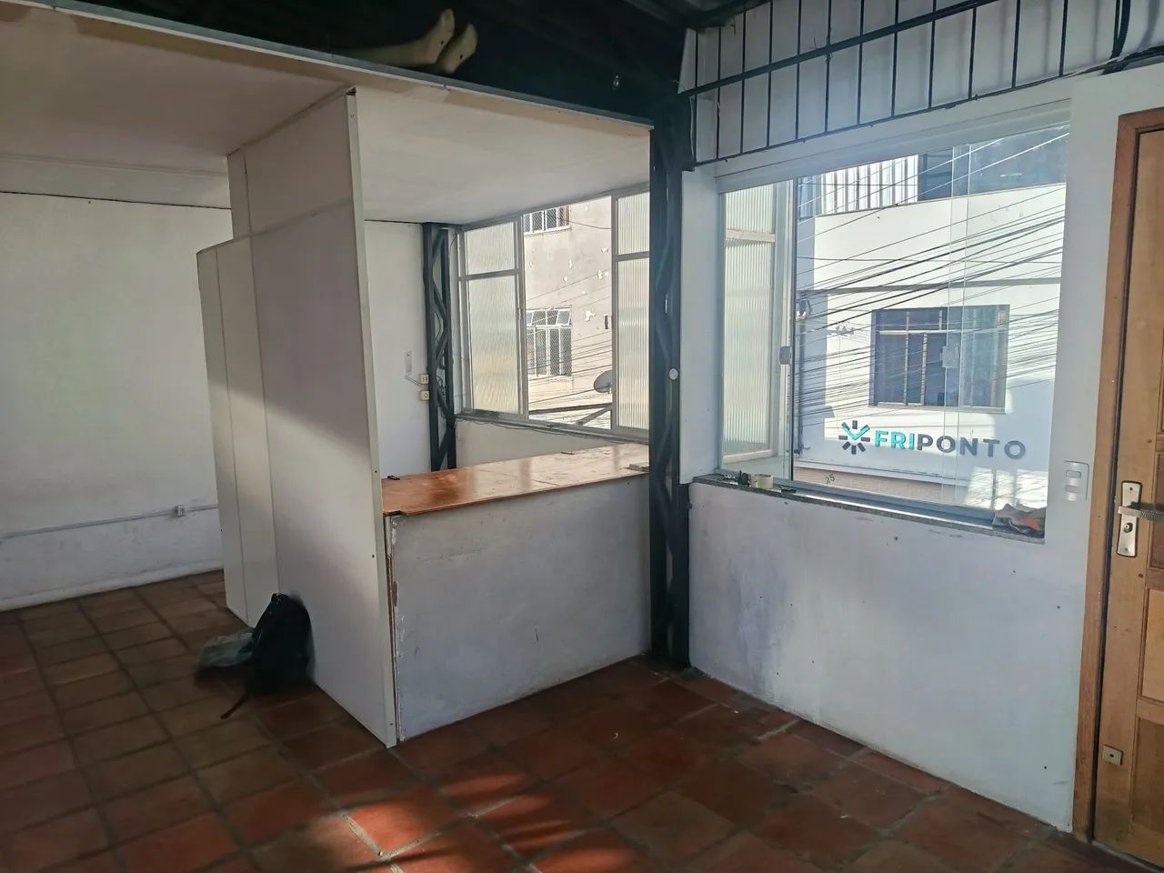 Excelente Espaço Comercial / Galpão - Ideal para Depósito, Confecção ou Studio - Foto 2