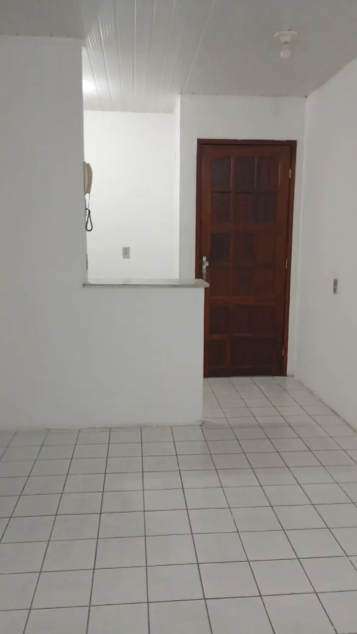 Aluga-se apartamento 