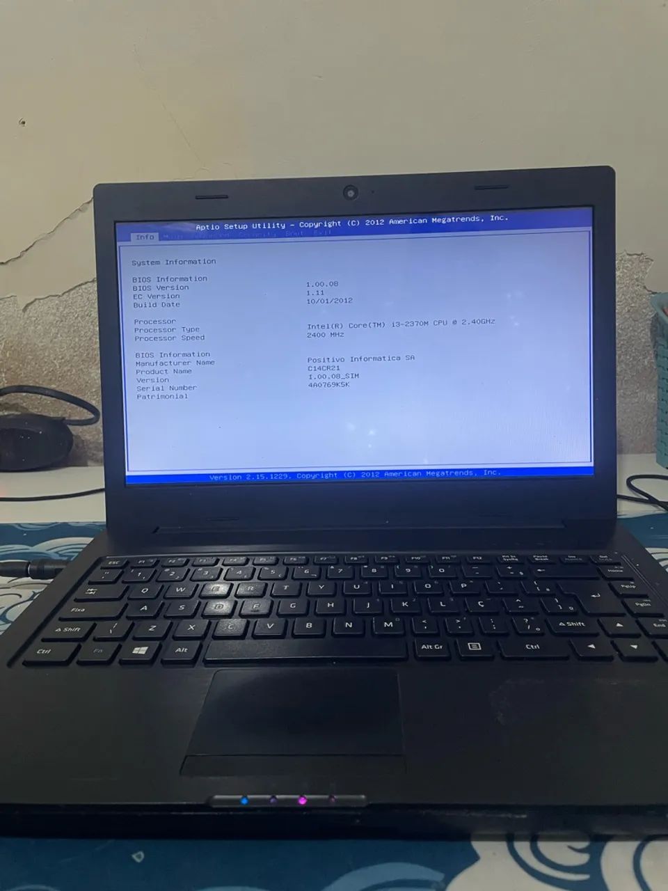 NOTEBOOK I3 / 8GB ( leia descrição )
