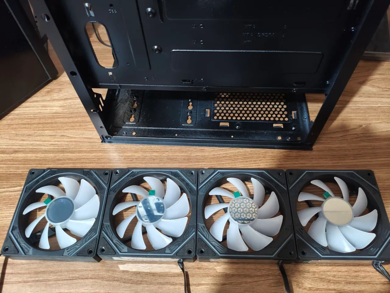 Kit 4 ventoinhas prism novas!