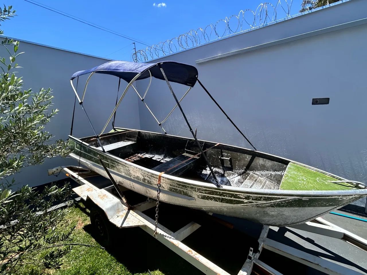 Barco alumínio com carreta