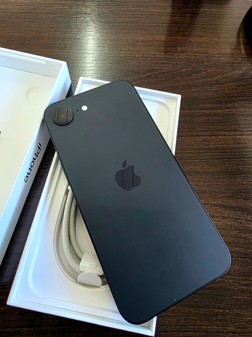 IPHONE 16e COMPLETO  - Foto 2