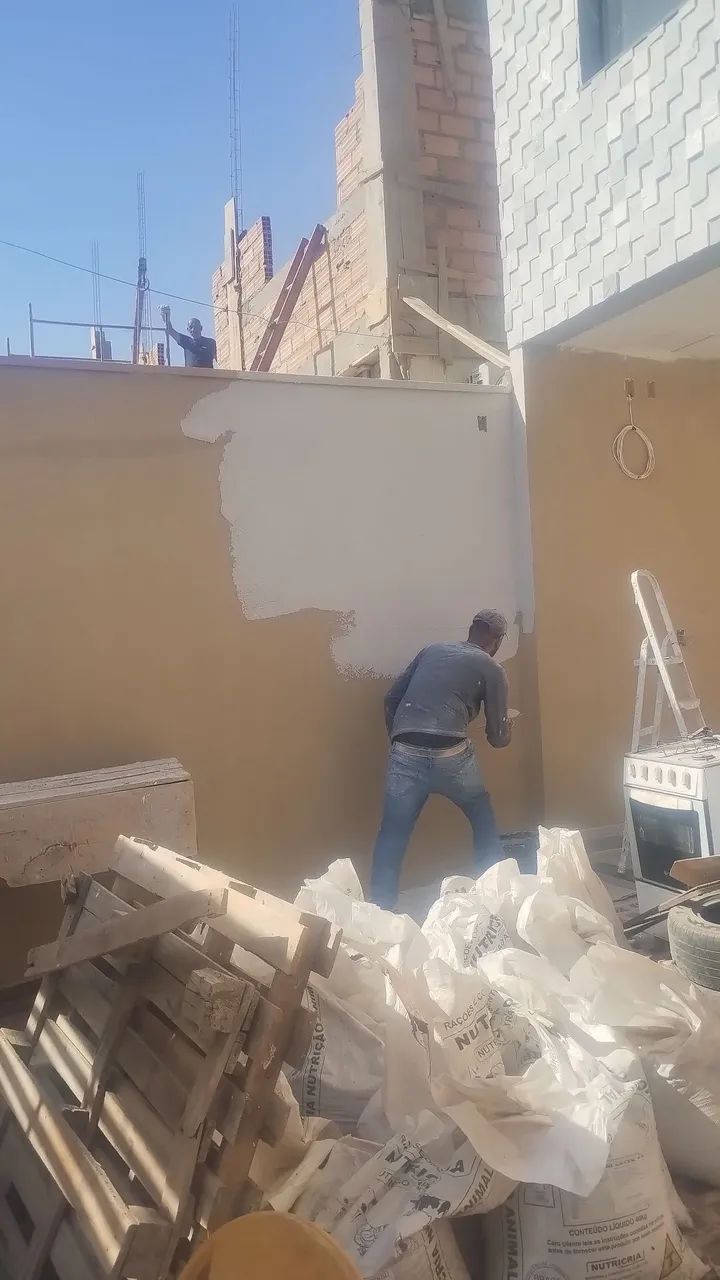 Pedreiro eletricista pintor e encanador  telhado. - Foto 3