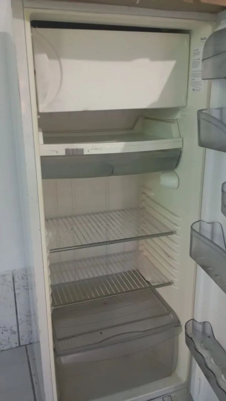 Vende-se geladeira  - Foto 2