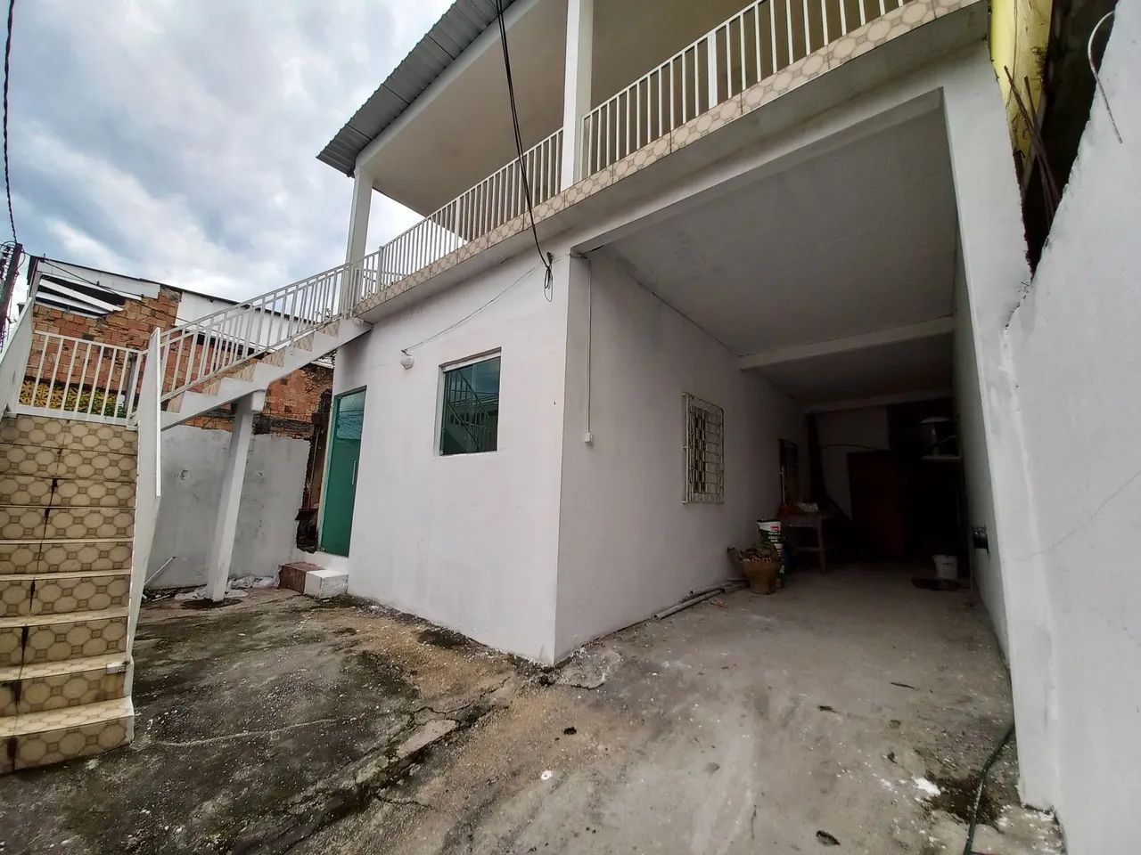 Alugo casa na Compensa2.$1000(+caução)