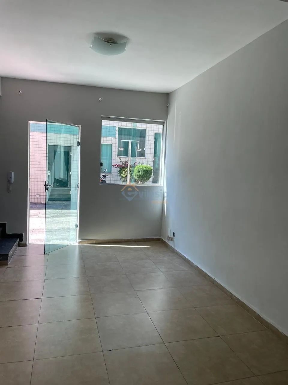 CASA GEMINADA 2 QTS BAIRRO DONA CLARA