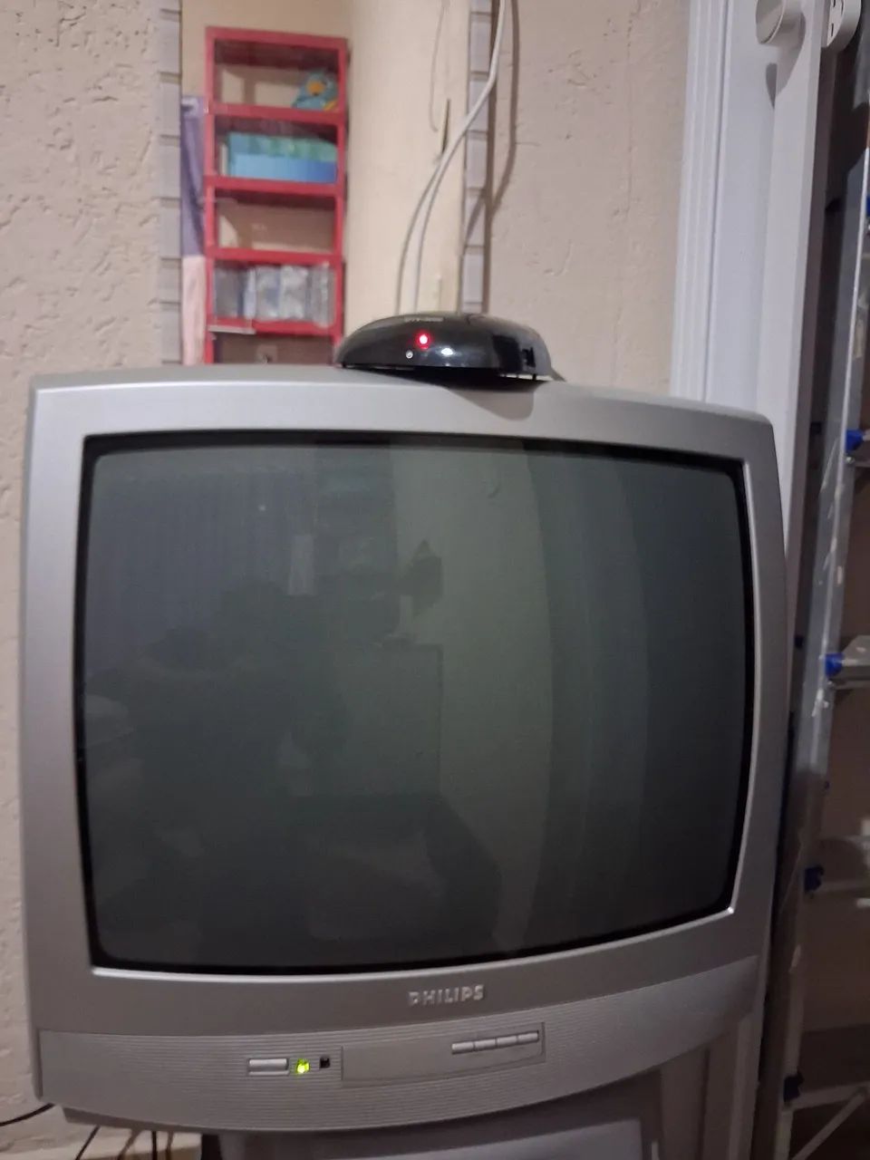 Tv Philips 20 polegadas com conversor e controles