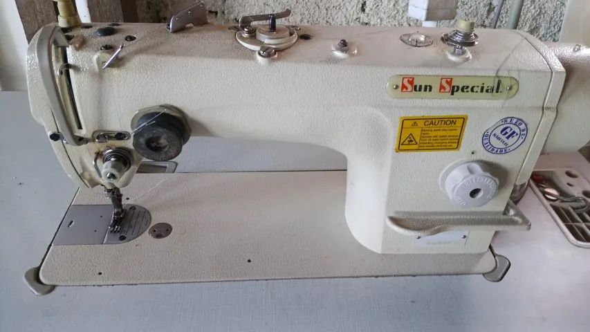 Maquina de Costura Reta Industrial - Foto 4