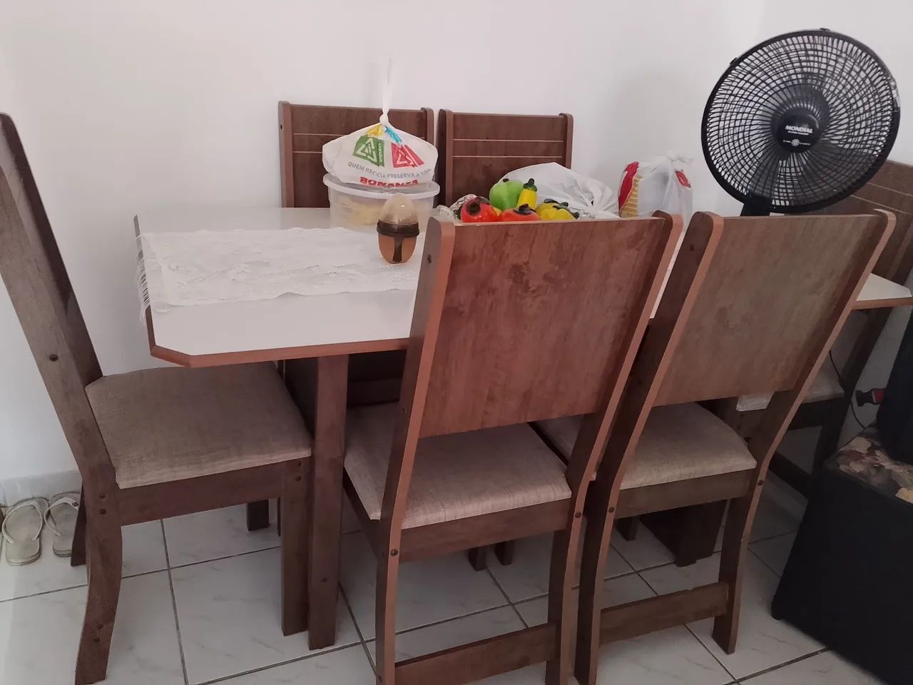 Mesa 6 cadeiras 