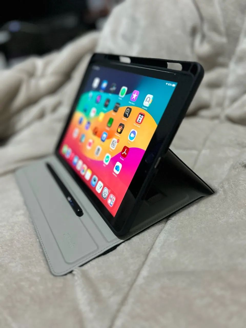 iPad 9ª Geração 64GB Prata + Caneta WB e Capa (Kit Completo) - Foto 2