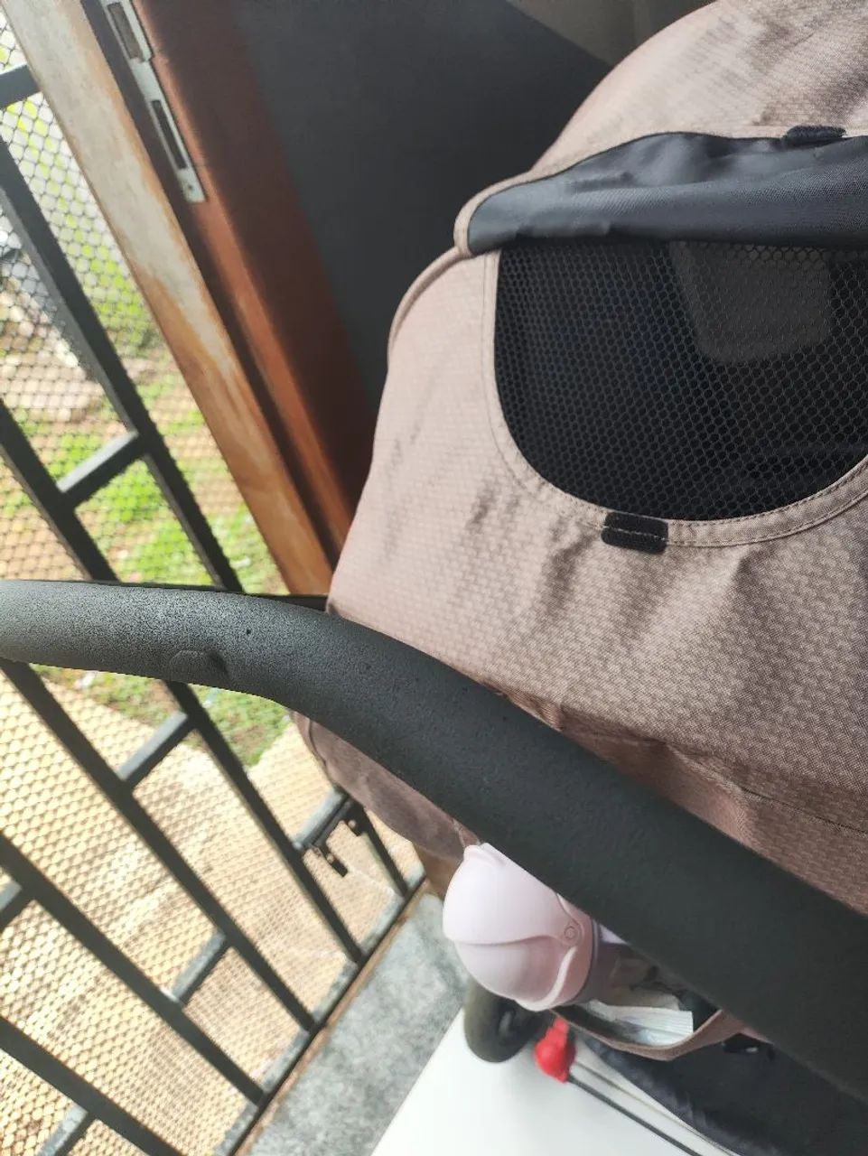 Carrinho de bebê usado  - Foto 3