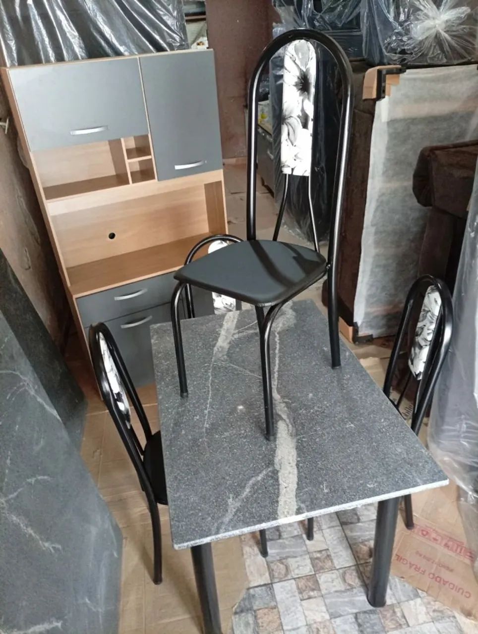 Conjunto de mesa com cadeiras  - Foto 3