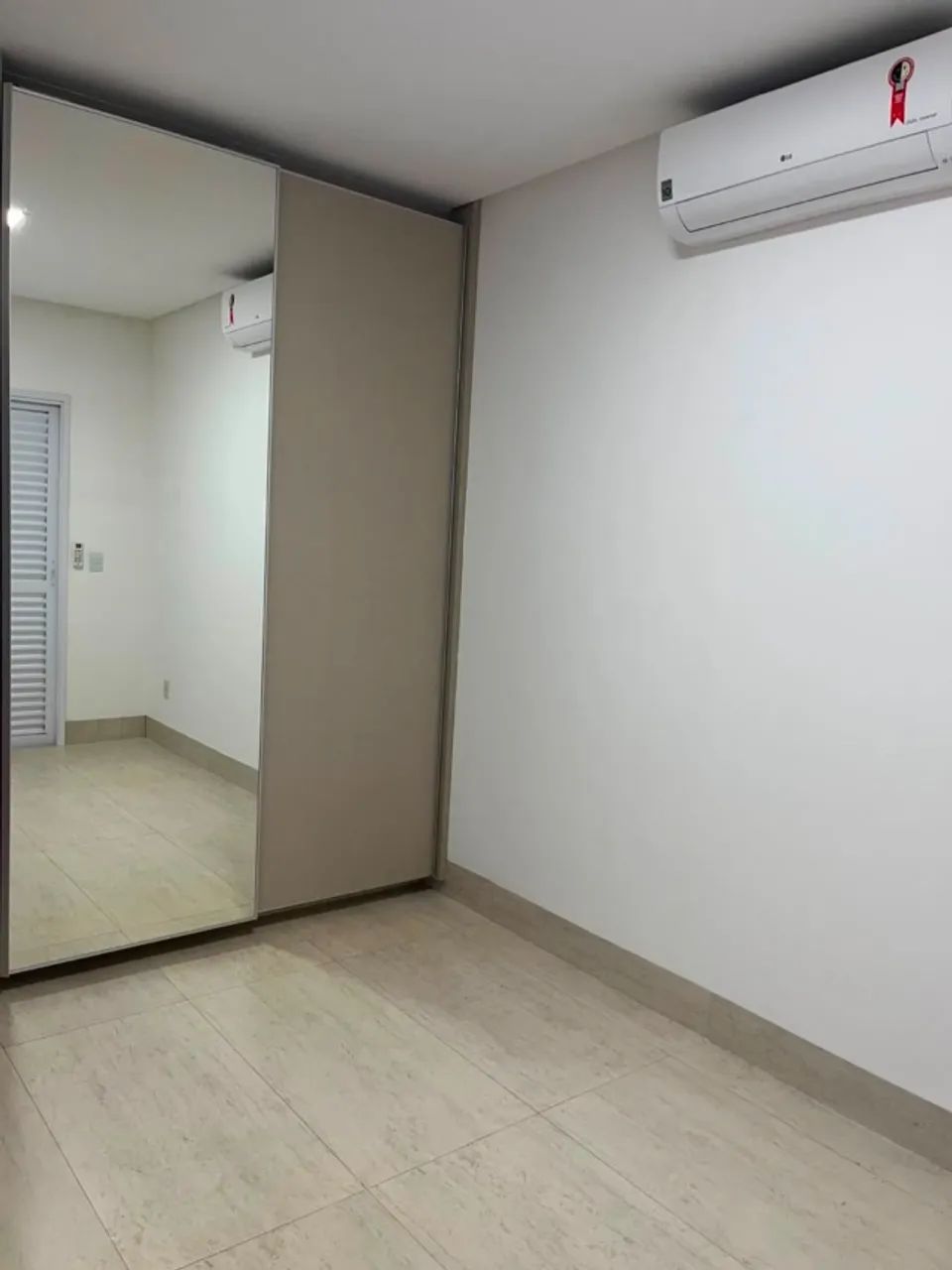 CASA TÉRREA COM 4 SUÍTES NO PORTAL DO SOL GREEN  - Foto 4