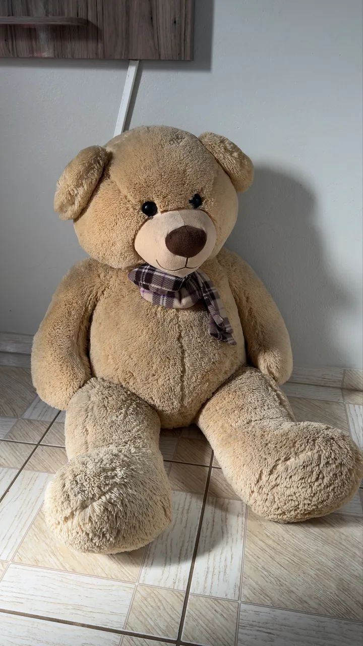 Urso de pelúcia grande 