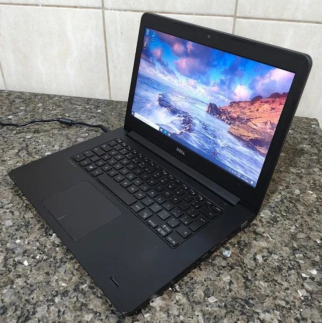Notebook Dell i5-5200U - Memória 8GB - SSD - Bateria viciada