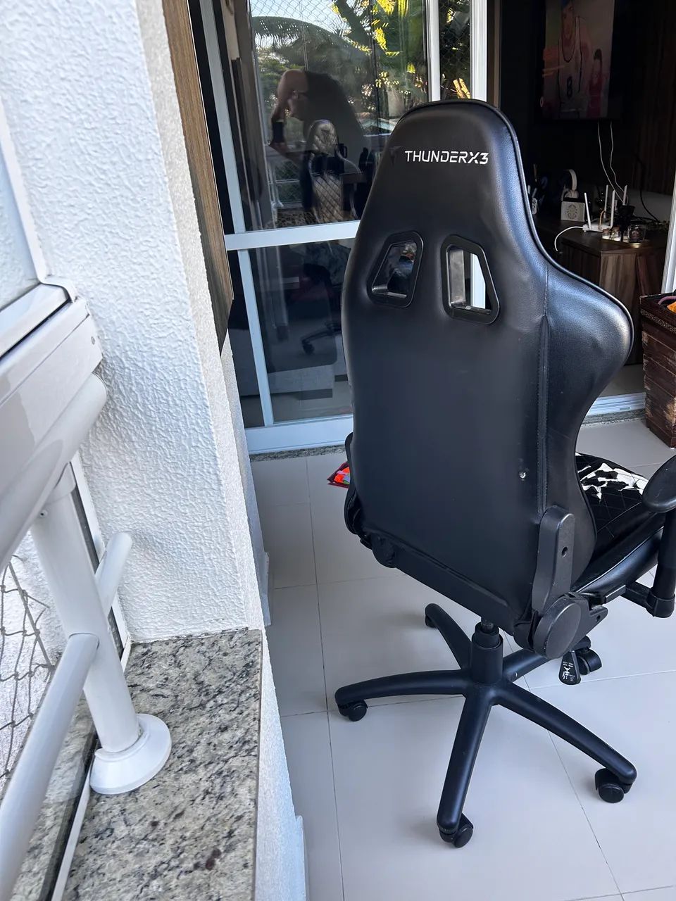 Cadeira Gamer ThunderX3 TGC12 Preta - Foto 4