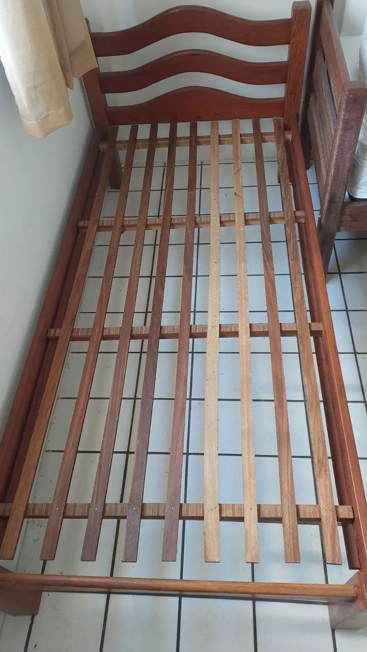 Cama Solteiro madeira maciça