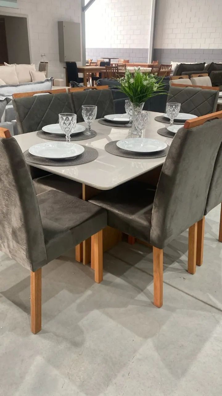 MESA DE JANTAR + 6 CADEIRAS 