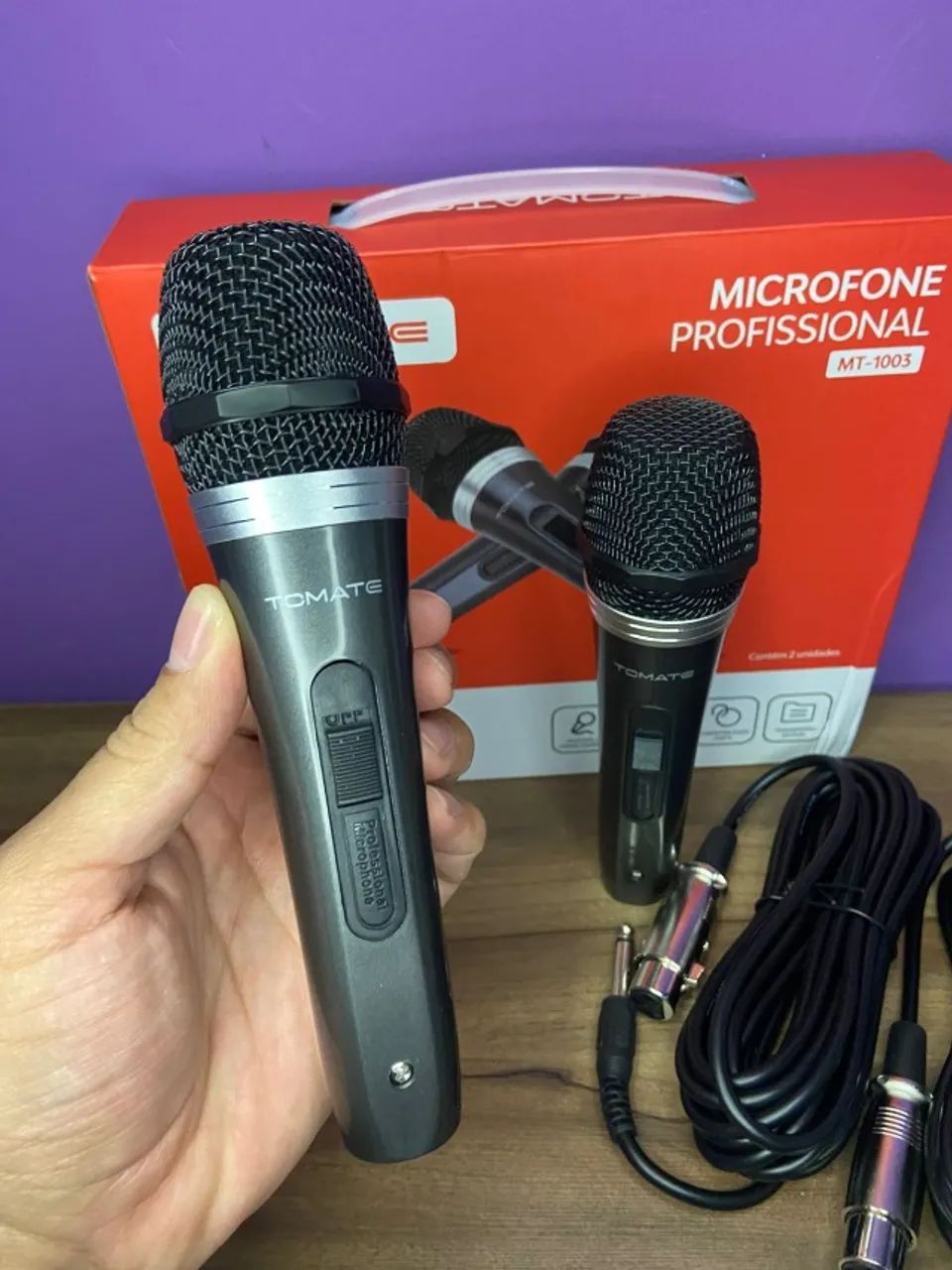 Microfone Profissional Duplo com Fio Metal Mt-1003 - Tomate