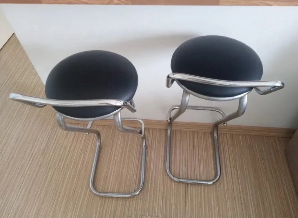 Rack e banqueta 