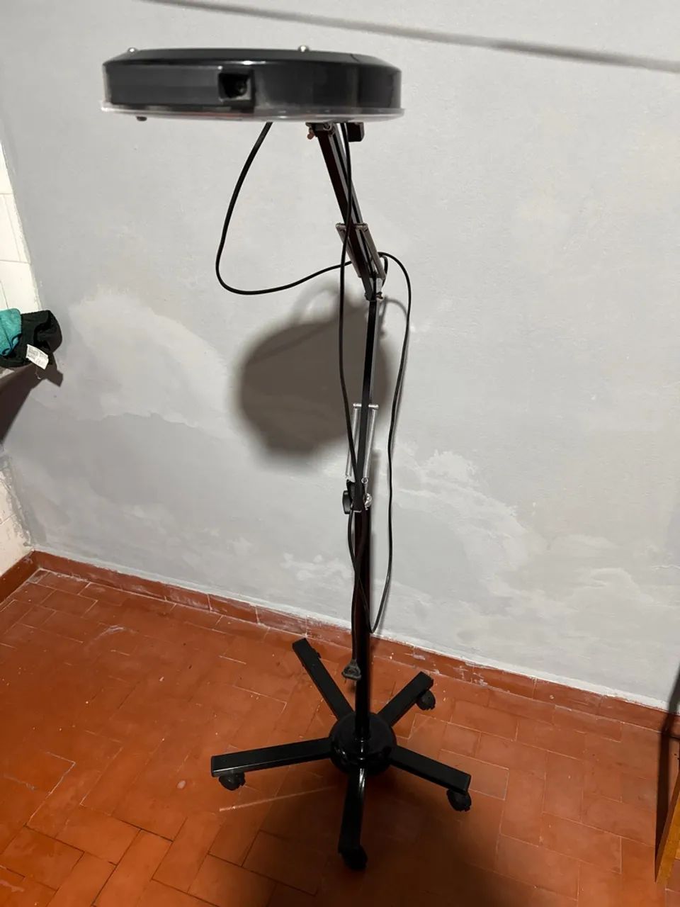 Luminária Articulada Lupa Estética  - Foto 2