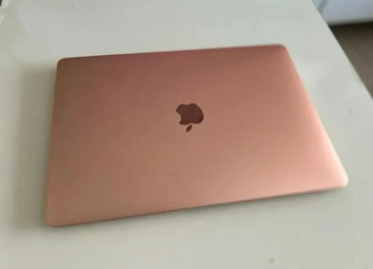 MacBook Air M1 90% de bateria macOS 27 - Foto 2