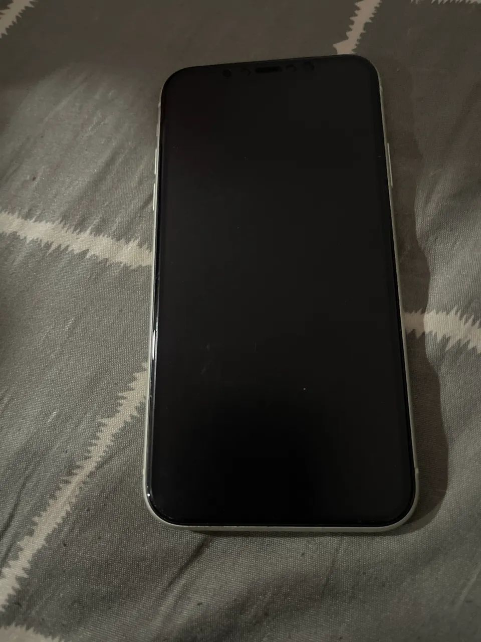 Celular iPhone 11