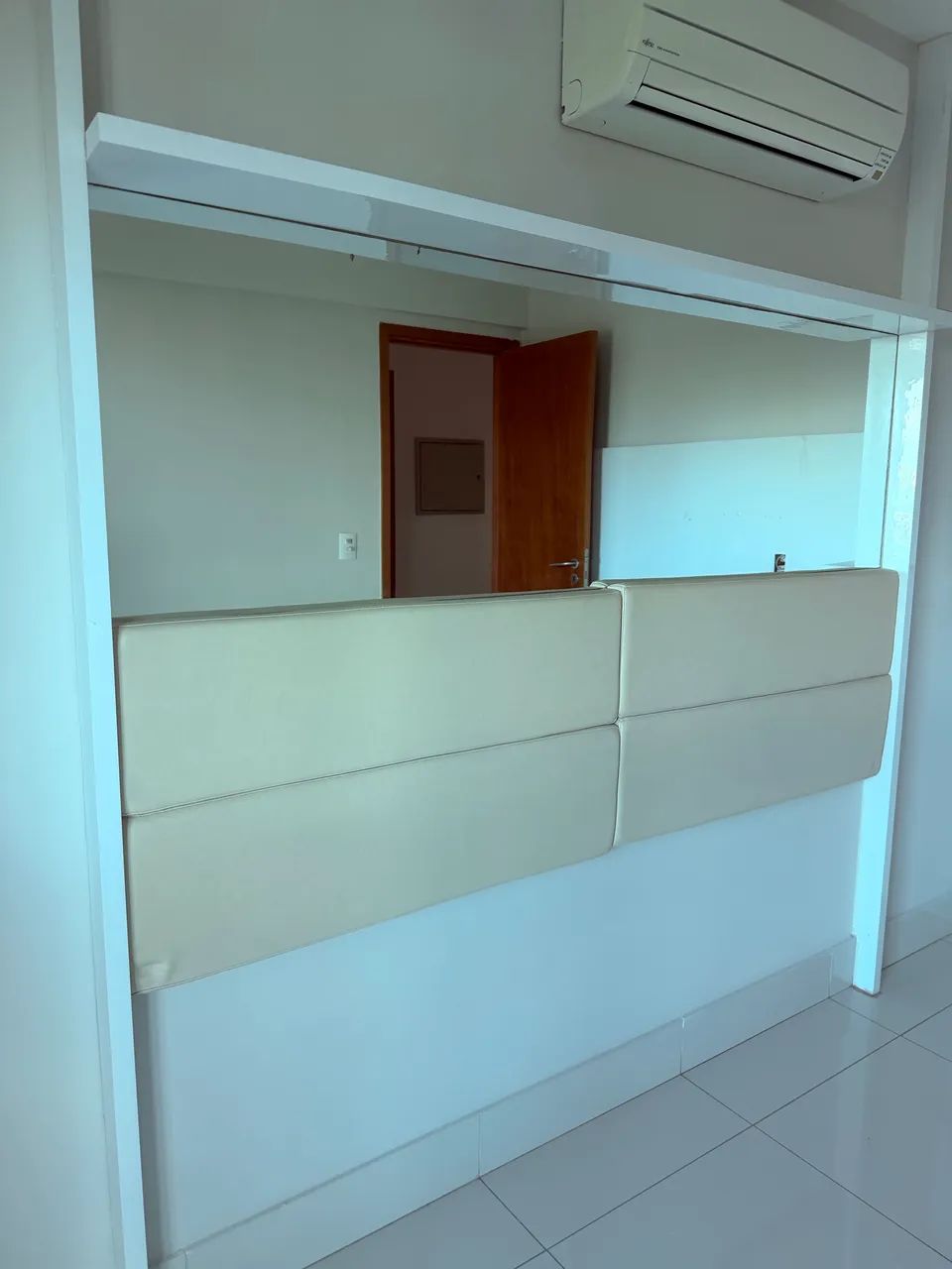 Cabeceira de Cama 1,00 c 0,28 cada peça 