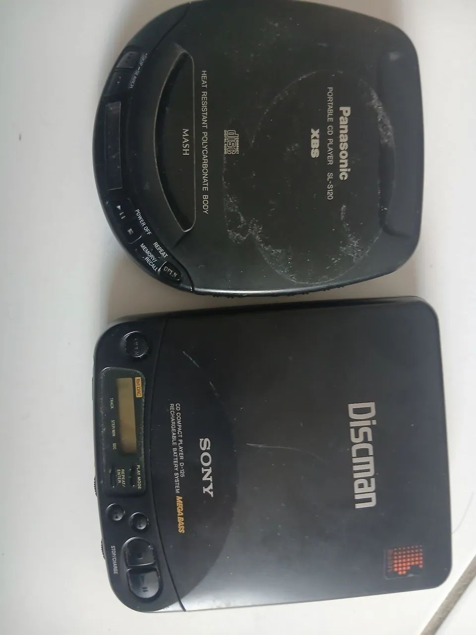 Discman Panasonic e Sony  - leia 