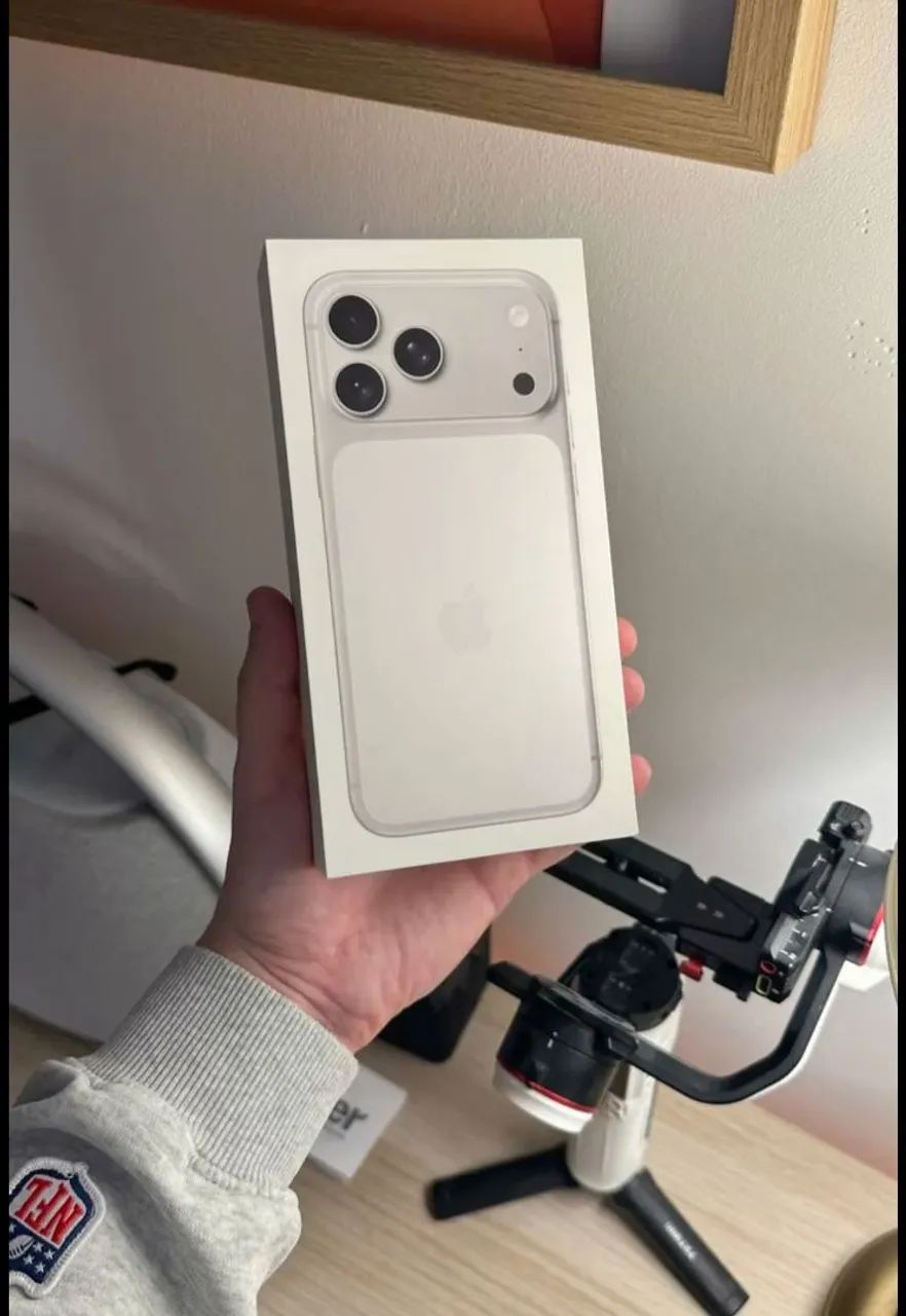 iPhone 17 pro Max silver 512 