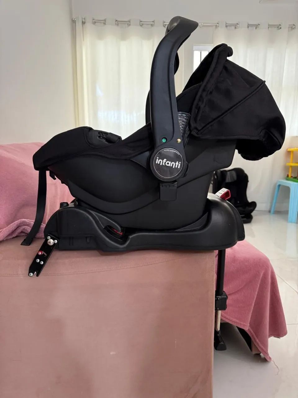 Carrinho de bebê (com bebê conforto) - Foto 4
