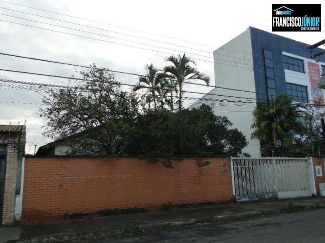Casa no Setor Coimbra, 4 quartos, nascente e com ótima localização comercial e residencial - Foto 15