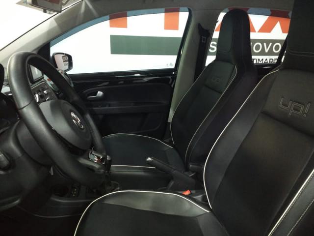 UP! BLACK WHITE RED 1.0 L MPI TOTAL FLEX MEC 4P - Foto 4
