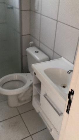 Vendo Apartamento no Cond. Vivendas Parnamirim com garagem coberta no 2º andar - Foto 15