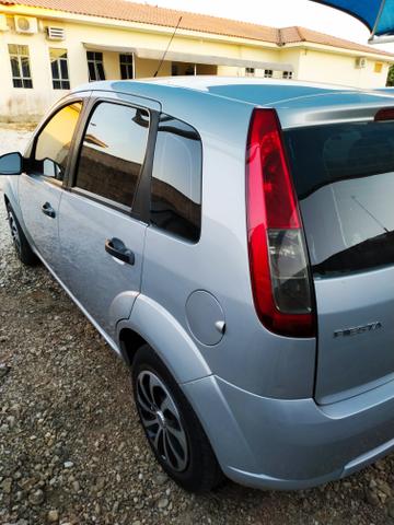 Fiesta Hatch 1.0 Rocam - Foto 9