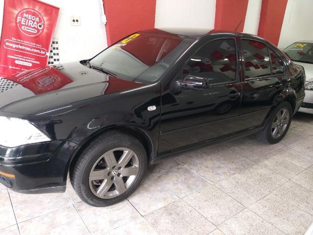 VW Bora + Gnv Troco e financio aceito carro ou moto maior ou menor valor - Foto 6