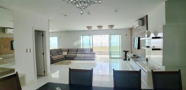 Apartamento na Ponta do Farol / 5 Suítes / 400m - Foto 2