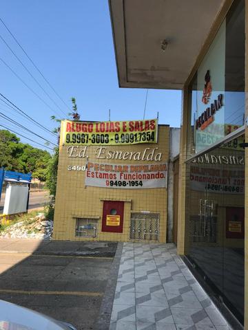 Aluga-se salas comerciais