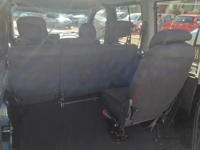 Doblo 1.8 Adventure Xingu 6 Lugares 2013/13 - Foto 9