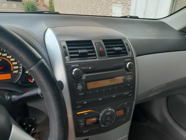 Corolla gli 1.8 manual 6 marchas FIPE 47.800 - Foto 15